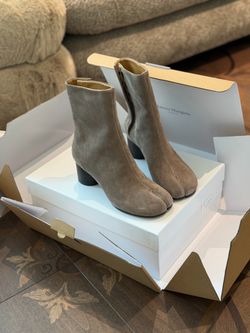 M boots