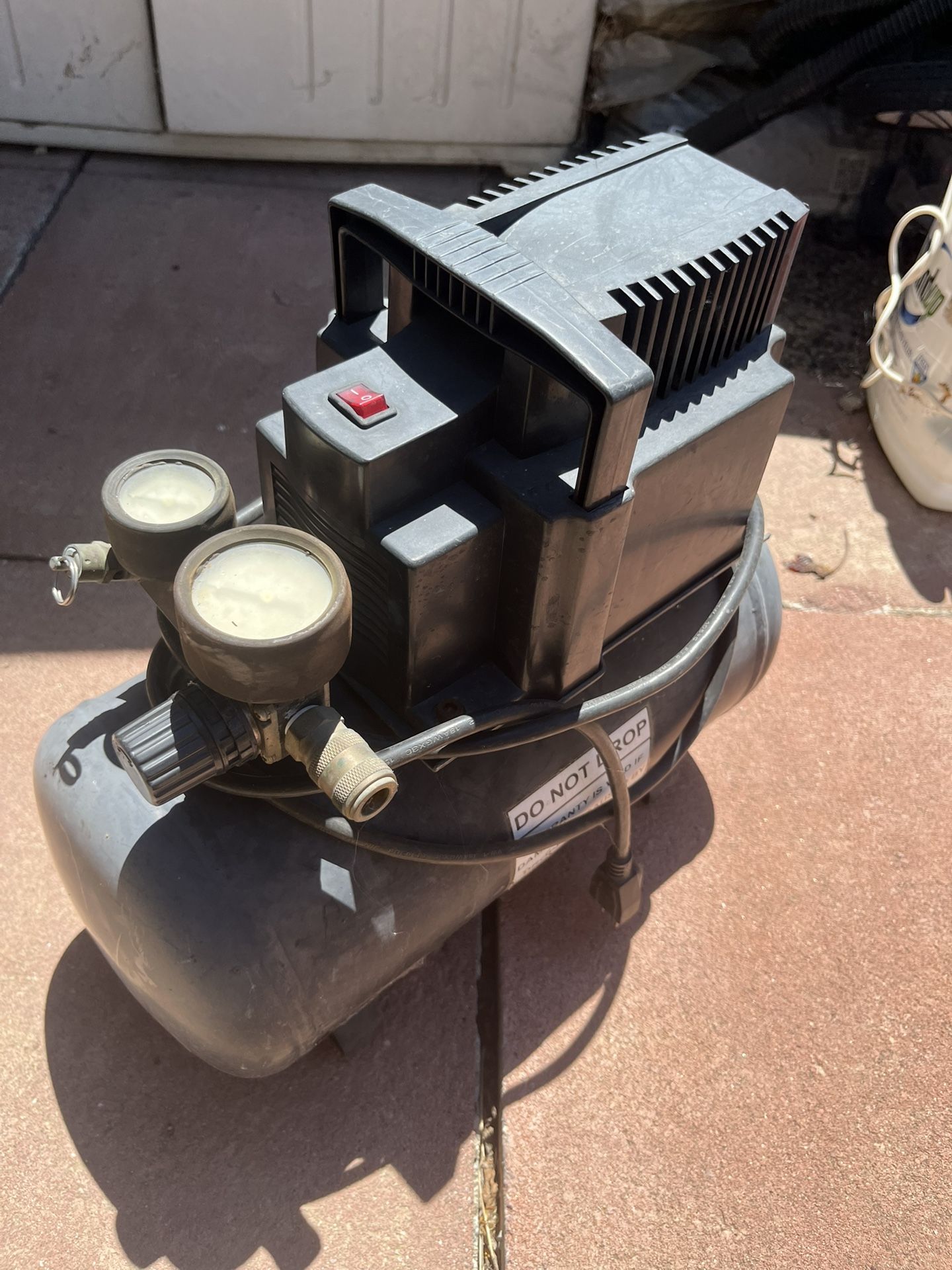 Air Compressor 2 Gallon
