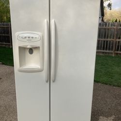 Refrigerator Side By Side Whirlpool Ice Maker 