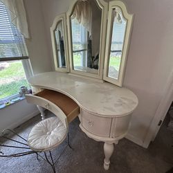 Vanity With Mirror & Chair