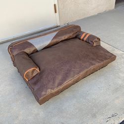 (NEW) $45 Brown Color 30” Medium Size Dog Sofa Bed with Backrest Faux Leather Pet Couch
