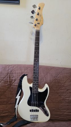 SIRE MARCUS MILLER V3 2ND GENERATION JAZZ BASS WITH ACTIVE PICKUPS MADE IN INDONESIA ANTIQUE WHITE
