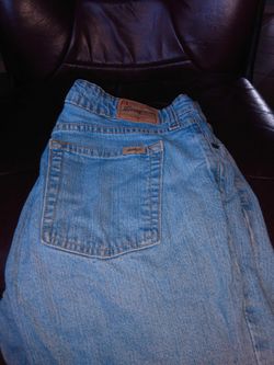 Levi Strauss Signature stretch capris