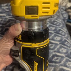 DeWalt Compact Router 