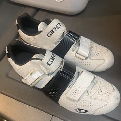 Giro Cycling Shoe