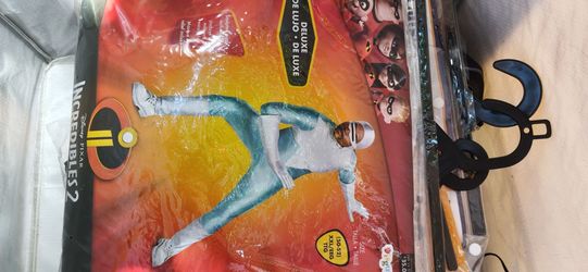 Costume