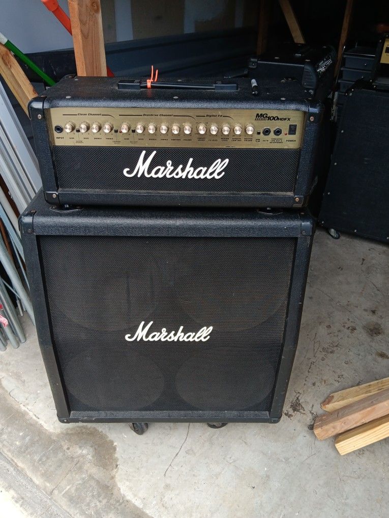 MARSHALL MG100HDFX WITH MG412A CABINET