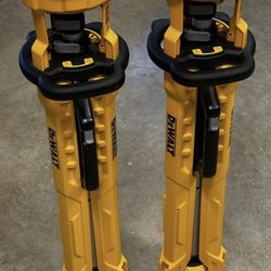 DeWalt Cordless Tripod Light 