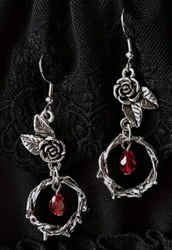 Thorn And Roses Earrings.