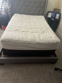 Full size mattress