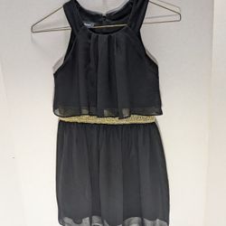 Amy Byer Girls Size 7  Black Sleeveless Dress With Gold Sequin Waist