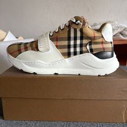 Burberry Shoes
