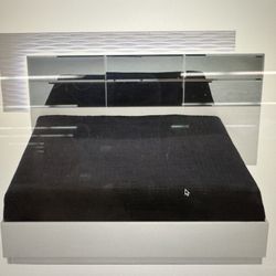 bed frame size queen 