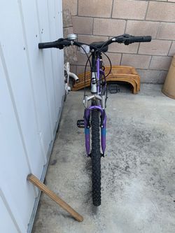 Girls Mountain Bike 