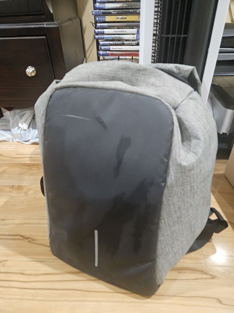 17inch laptop backpack