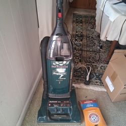 Hoover WindTunnel Vacuum