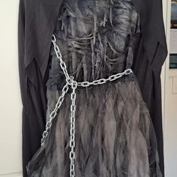 Halloween Costumes 