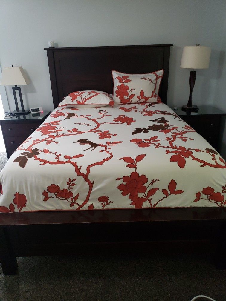 Queen Size Cotton Comforter With Matching Shams. Dwell Studio By Target.