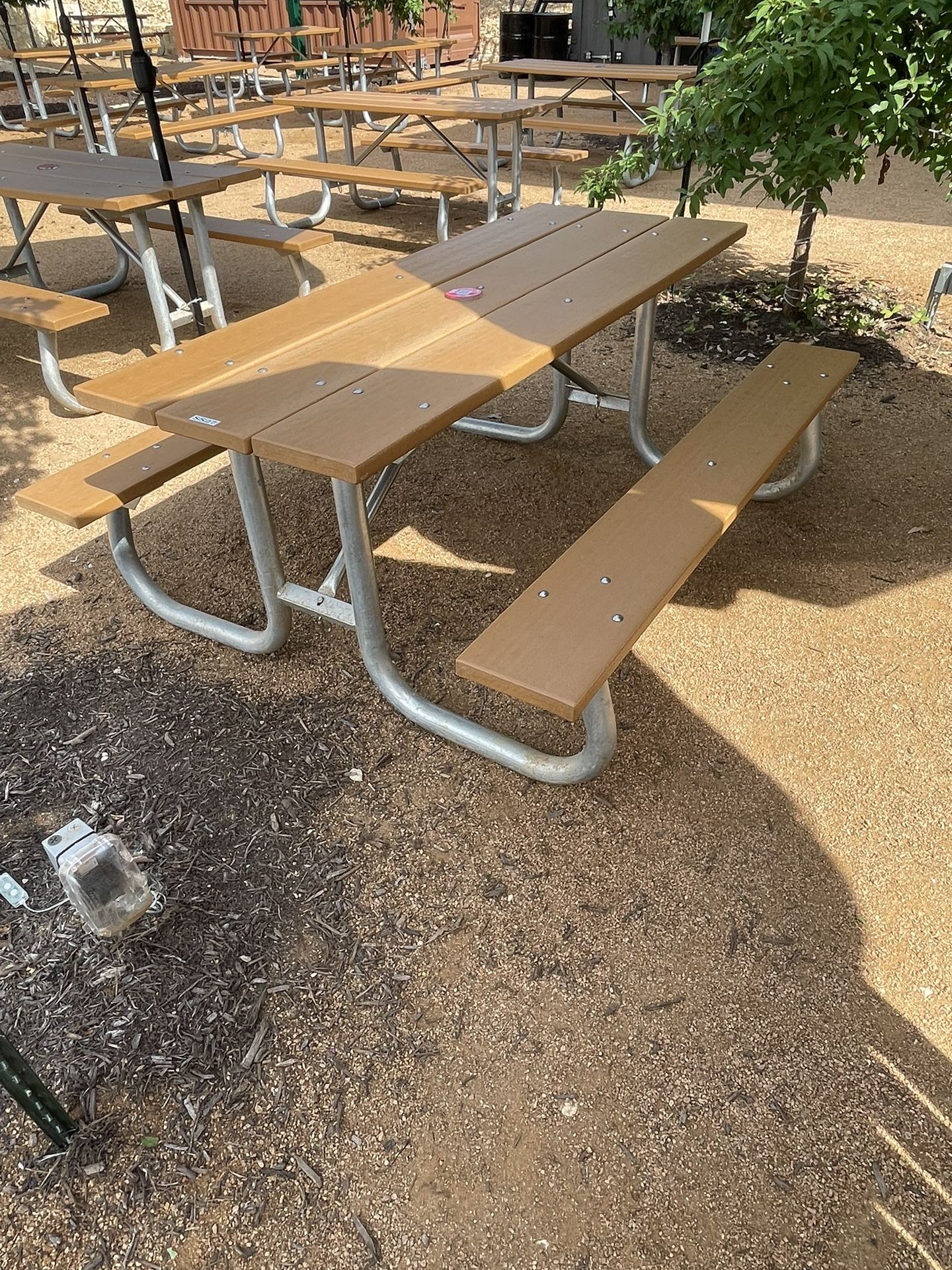 Commercial Heavy Duty Picnic Tables. 6’ & 8’ for Sale in San Antonio