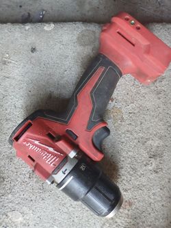 Milwaukee M18 18V Compact Brushless Drill/Driver