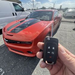 Car keys/Fobs/Llaves de Autos