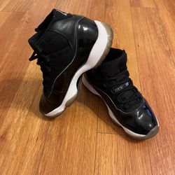 Jordan 11s