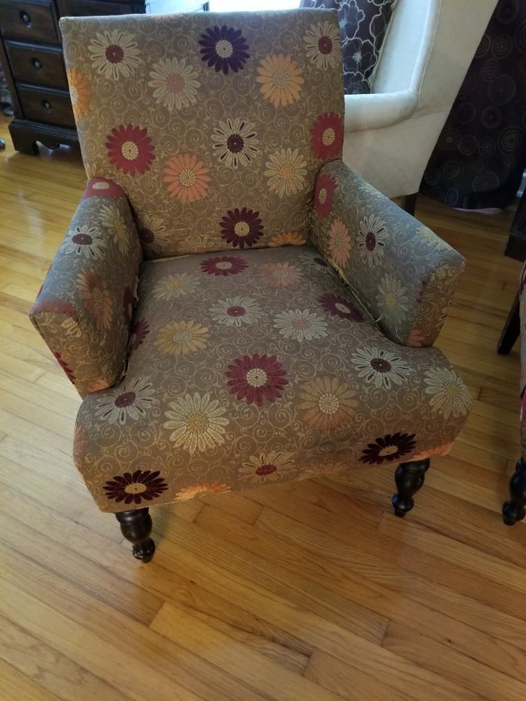 Pier 1 hotsell liliana chair