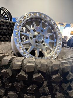 HUGE. Sale. On VALOR 15x7 Bead Lock Machine Or Black Wheels & 35x10-15 Tires for SXS UTV 4/5/6 LUG (We Finance)