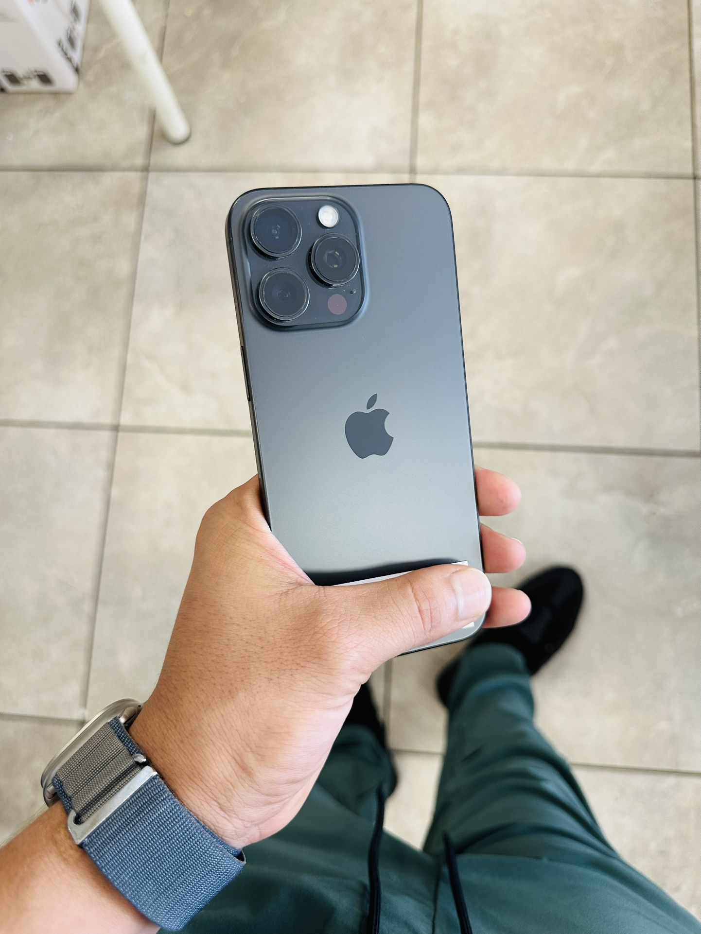 iPhone 15 Pro Max Spectrum