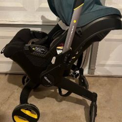 Doona Stroller and Base 