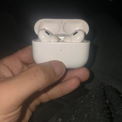 Air Pod Pros 2 Generation C Type