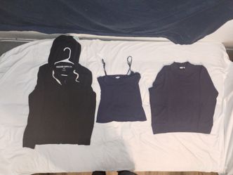 Mossimo & Old Navy Gap Women’s Top Bundle - 3 Pcs Black Mix - Size Medium
