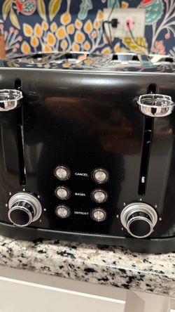 Toaster  4 slice NEW