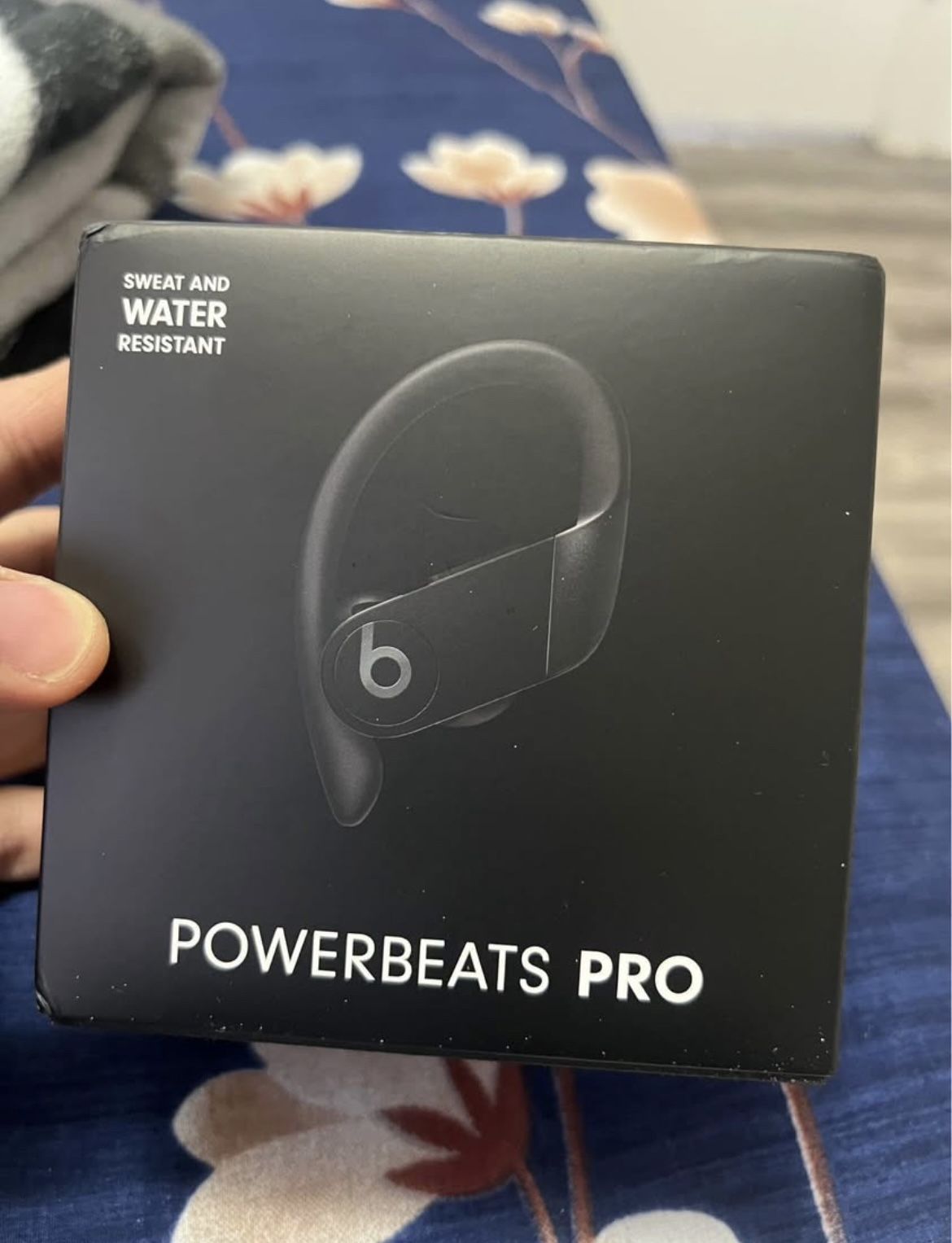 Powerbeats Pro Earphones Packed Piece