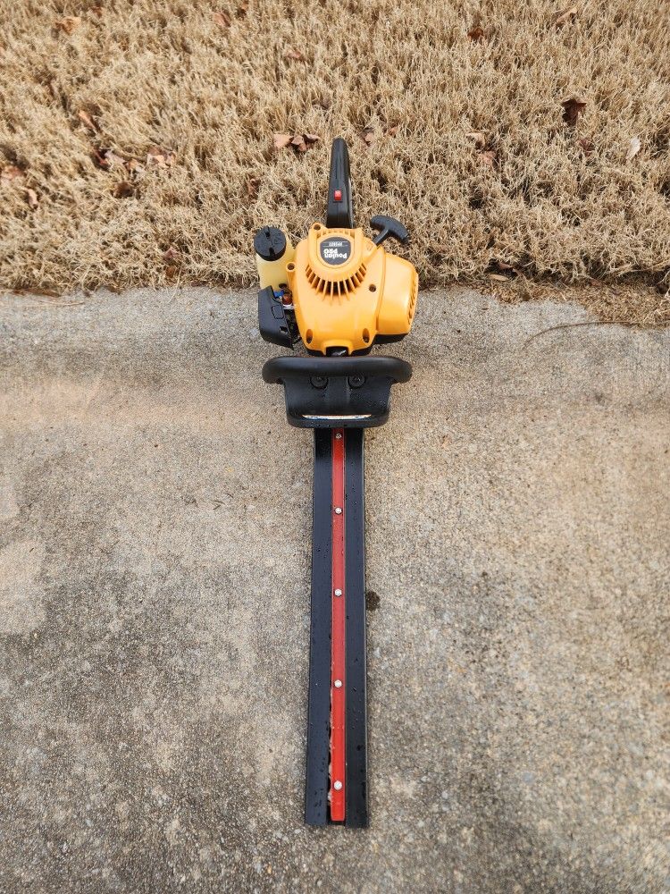 POULAN PRO PP 2822 HEDGE TRIMMER