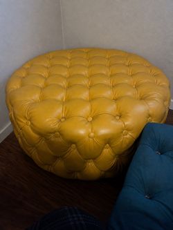 Ottoman for sale must go by 8/18