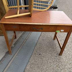 Desk Table / Mesa Escritorio 