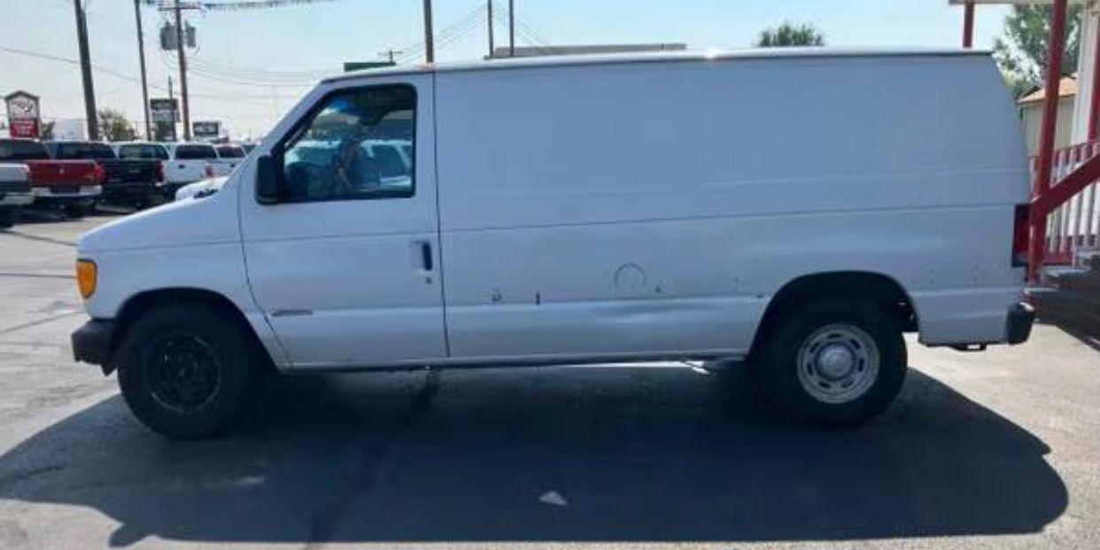 2004 Ford Econoline