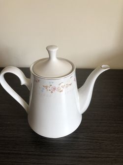 ceramic teapot