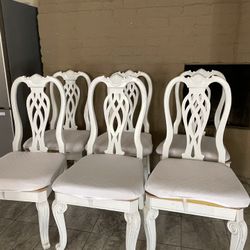 Mesa De Madera Con 6 Sillas , Table And 6 Chairs 