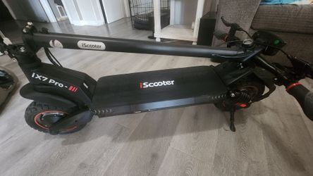 iScooter iX7 Pro Electric Scooter