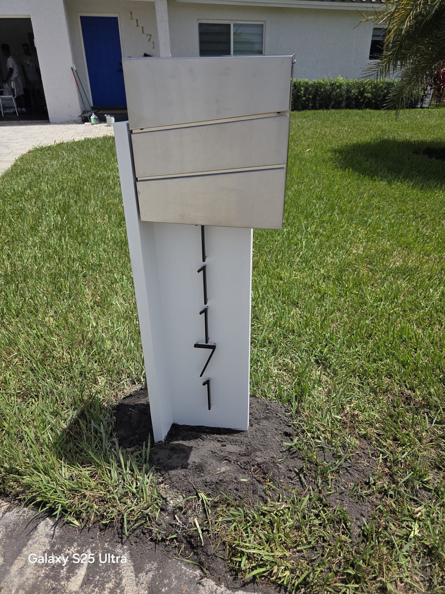 Mail Box