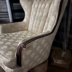 Free Vintage Reading Chair