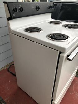 GE Stove and hood
