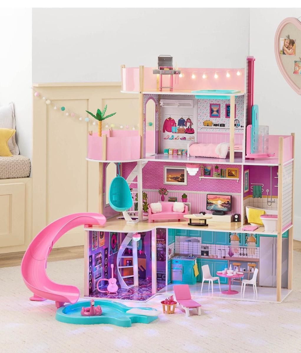 Member's Mark Paradise Cove Dollhouse