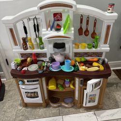 Step two kitchen play with food included 