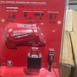 M12 Milwaukee Power Inverter 