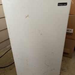 Magic Chef Mini Fridge