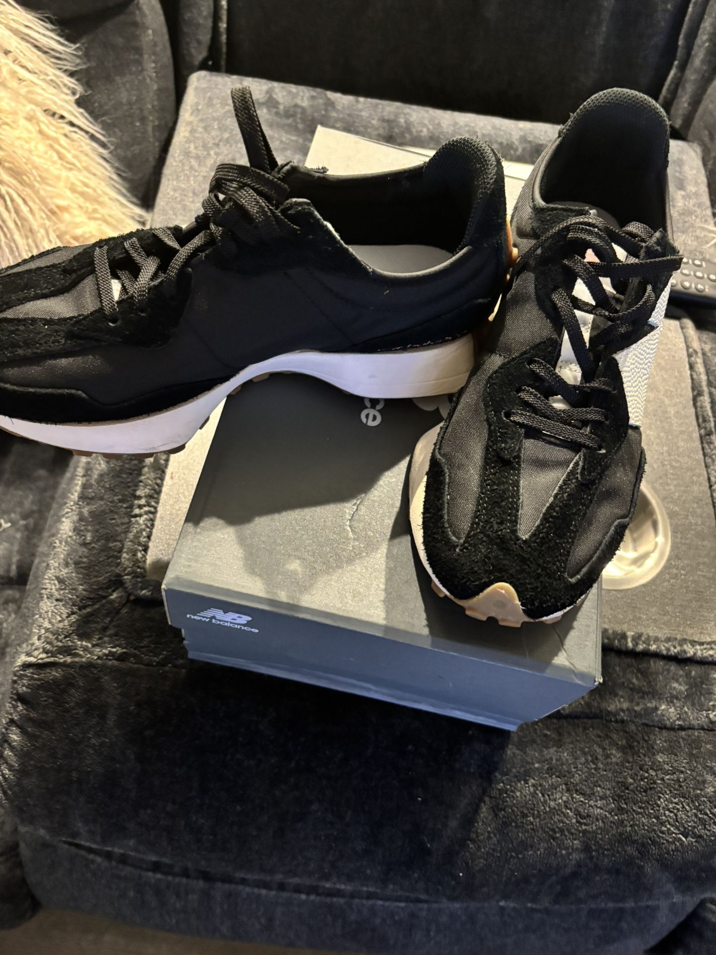 New Balance Women’s 327
