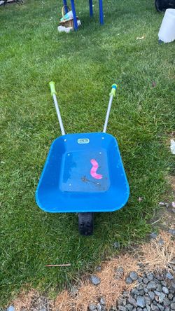 Kids wheelbarrow Little Tikes